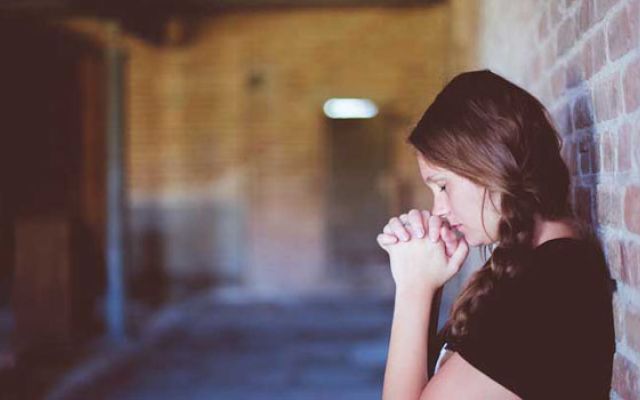 A girl praying